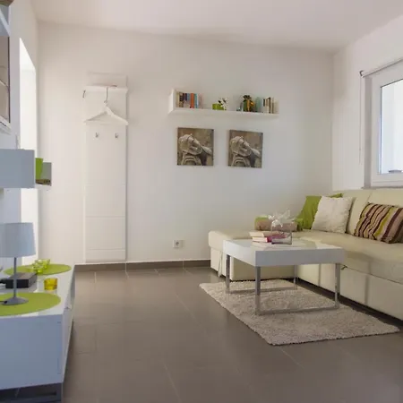 House Daire Tisno